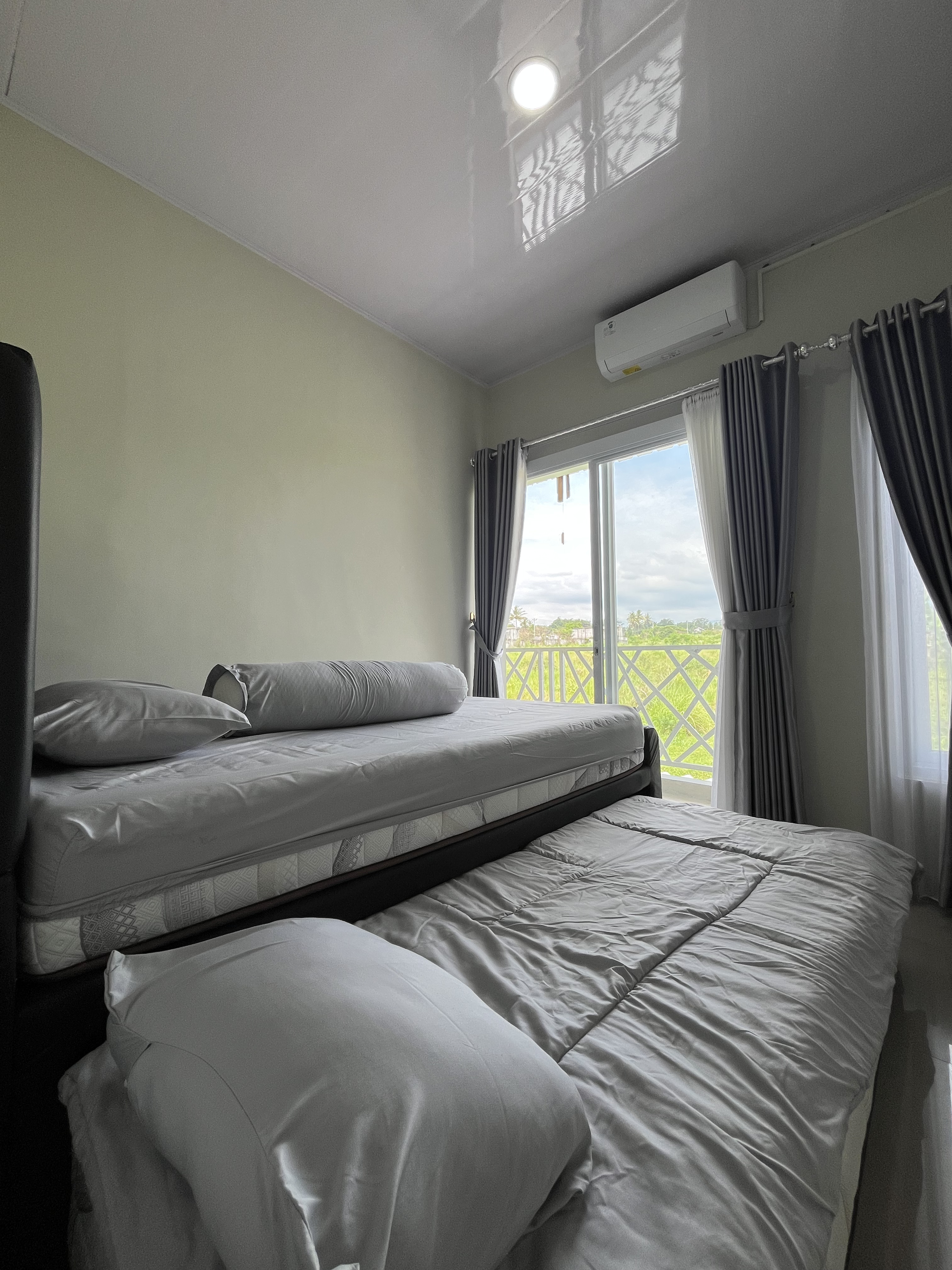 Kamar kedua